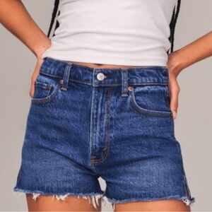 Abercrombie & Fitch ‘The Mom Short High Rise’ Size 31 Color ‘Dark’